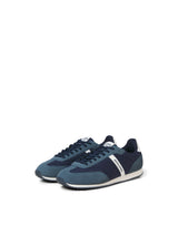 JFWBURTON RUNNER INTERNATIONAL CAMPAIGN 12293068