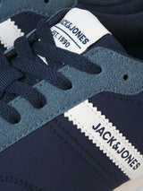 JFWBURTON RUNNER INTERNATIONAL CAMPAIGN 12293068