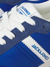 JFWBURTON RUNNER INTERNATIONAL CAMPAIGN 12293068
