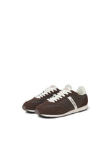 JFWBURTON RUNNER INTERNATIONAL CAMPAIGN 12293068