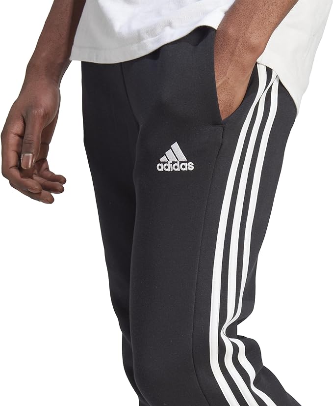 adidas - Essentials Fleece 3-Stripes Tapered Cuff Pantaloni