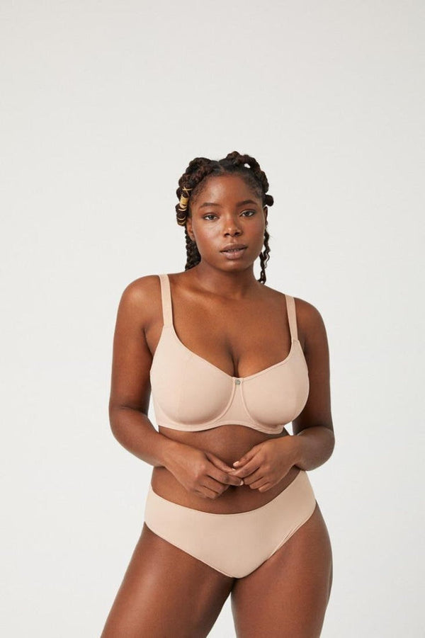 Ysabel Mora - Reggiseno minimizer senza imbottura con ferretto e pizzo nero, coppe C, D ed E | Privalia Ysabel Mora - Reggiseno minimizer senza imbottura con ferretto e pizzo nero, coppe C, D ed E | Privalia